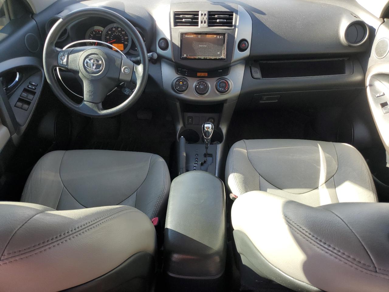 2011 Toyota RAV 4 - Image 8