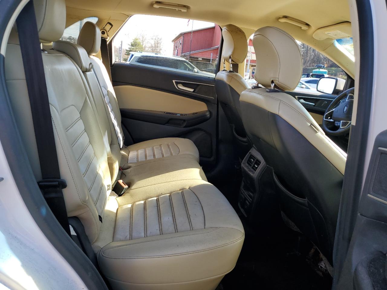 2015 Ford Edge - Image 11