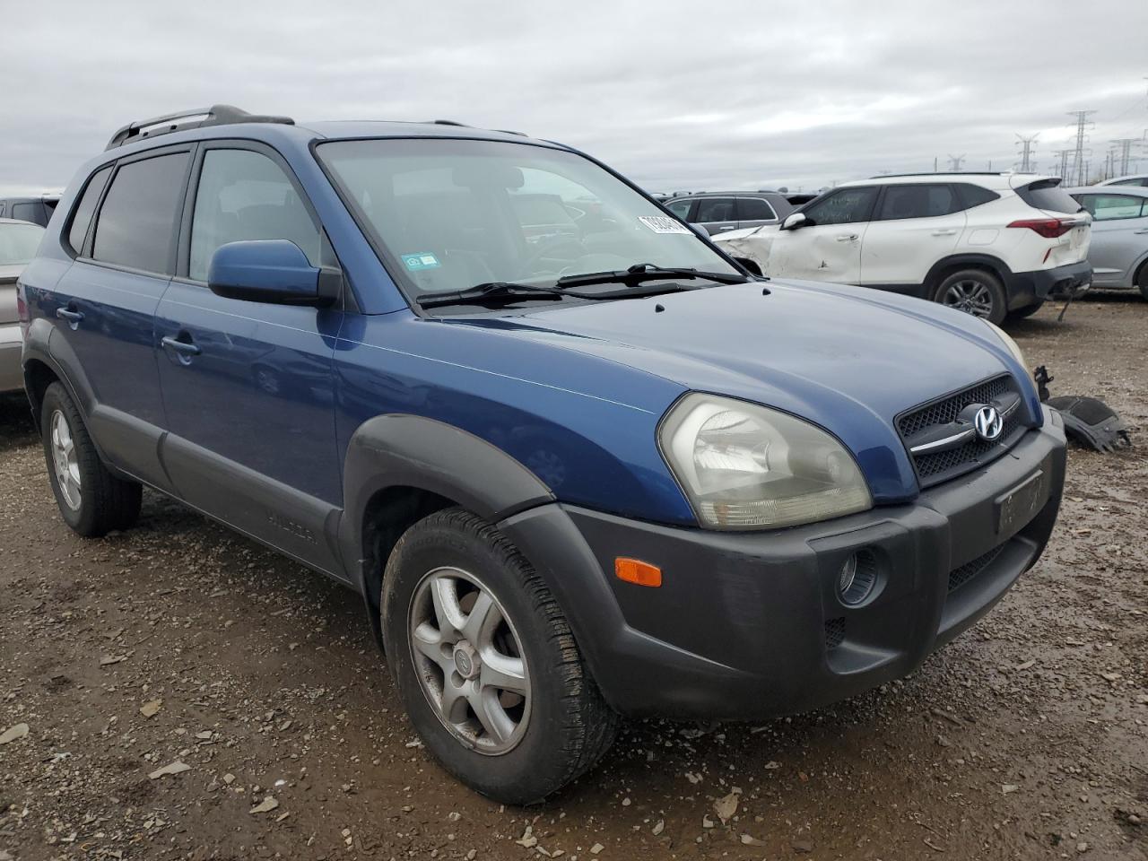 2005 Hyundai Tucson - Image 4