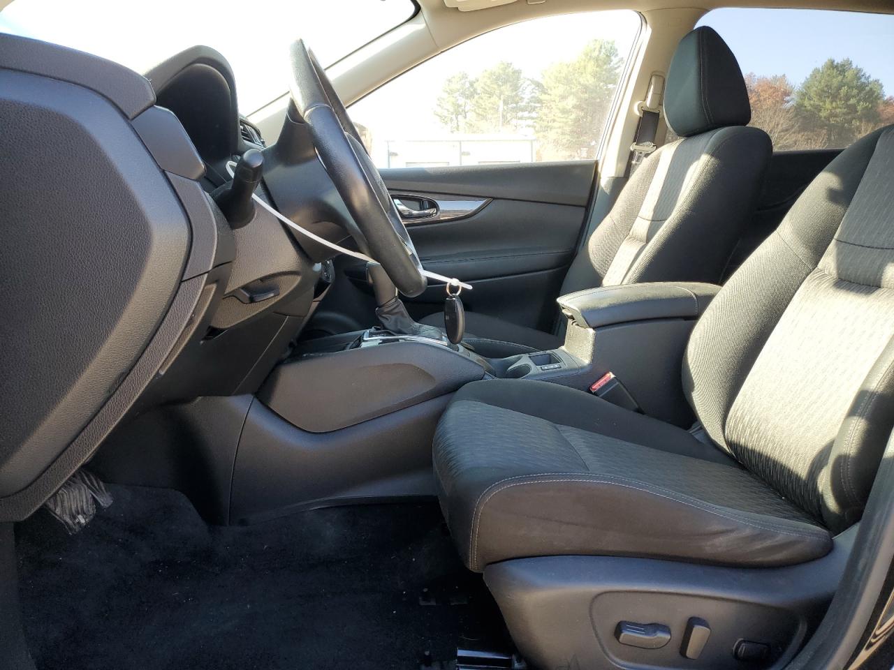 2019 Nissan Rogue - Image 7