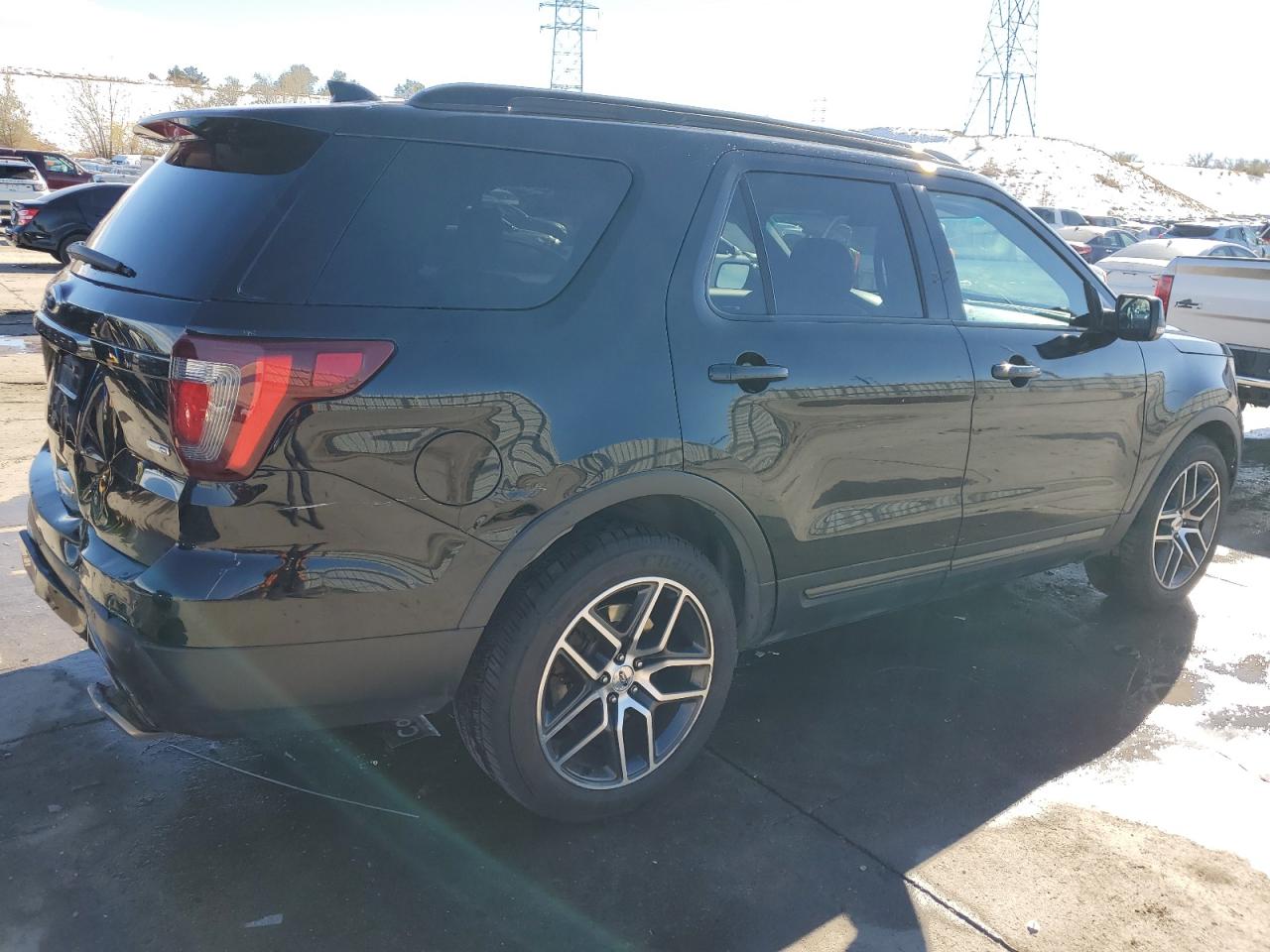 2016 Ford Explorer - Image 3