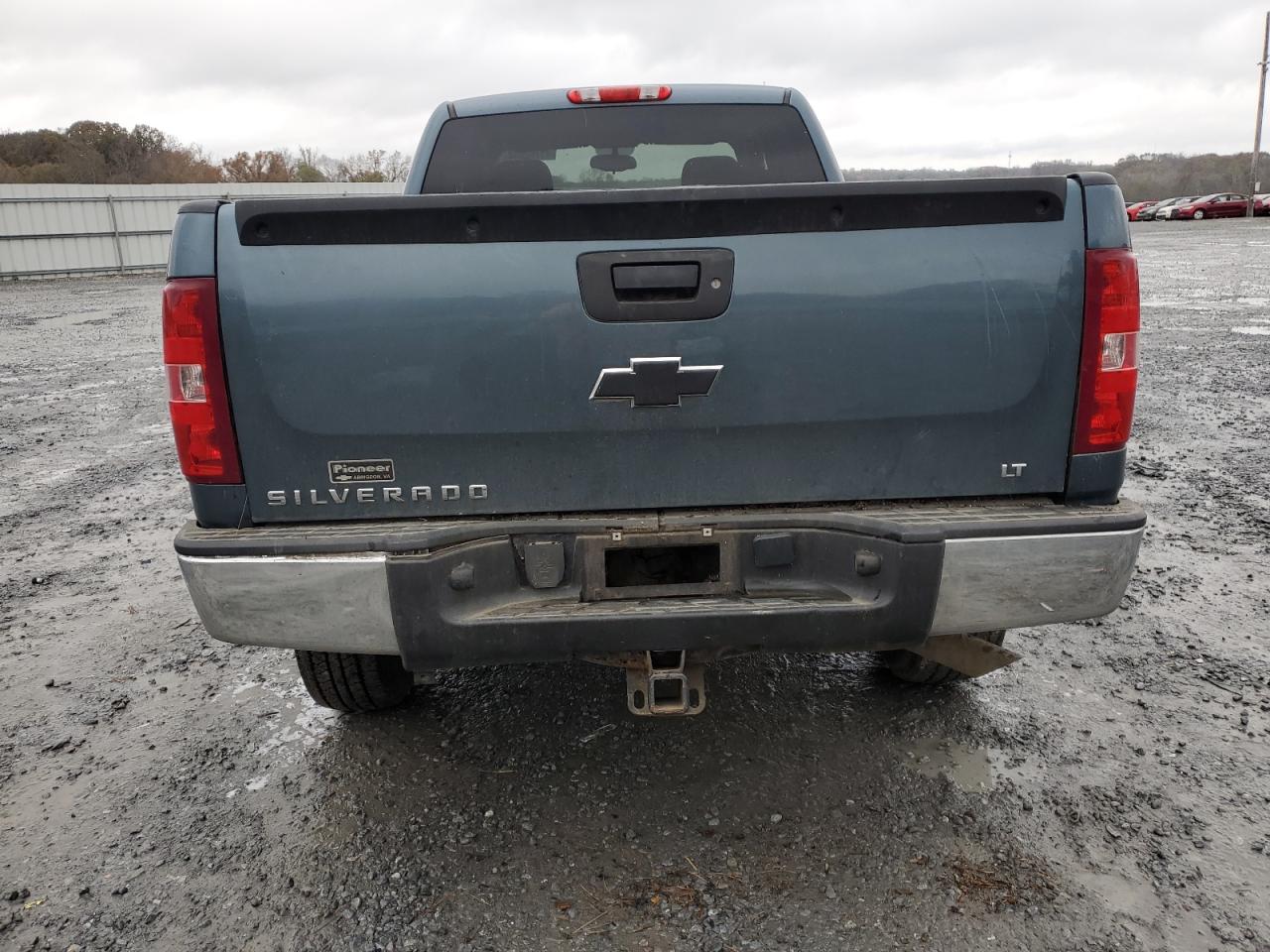 2010 Chevrolet Silverado - Image 6