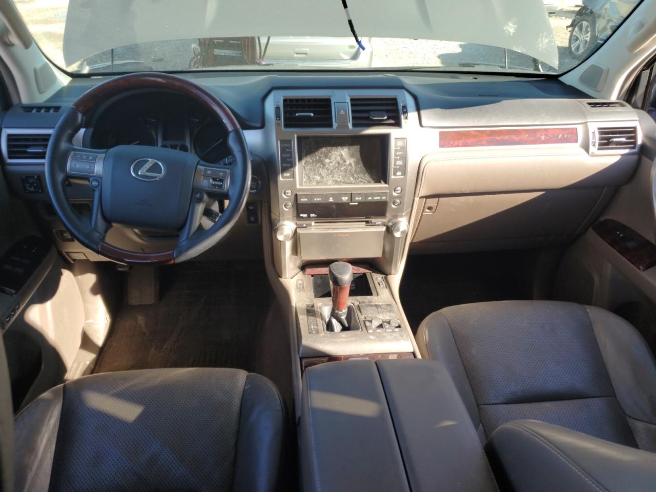 2011 Lexus GX - Image 8