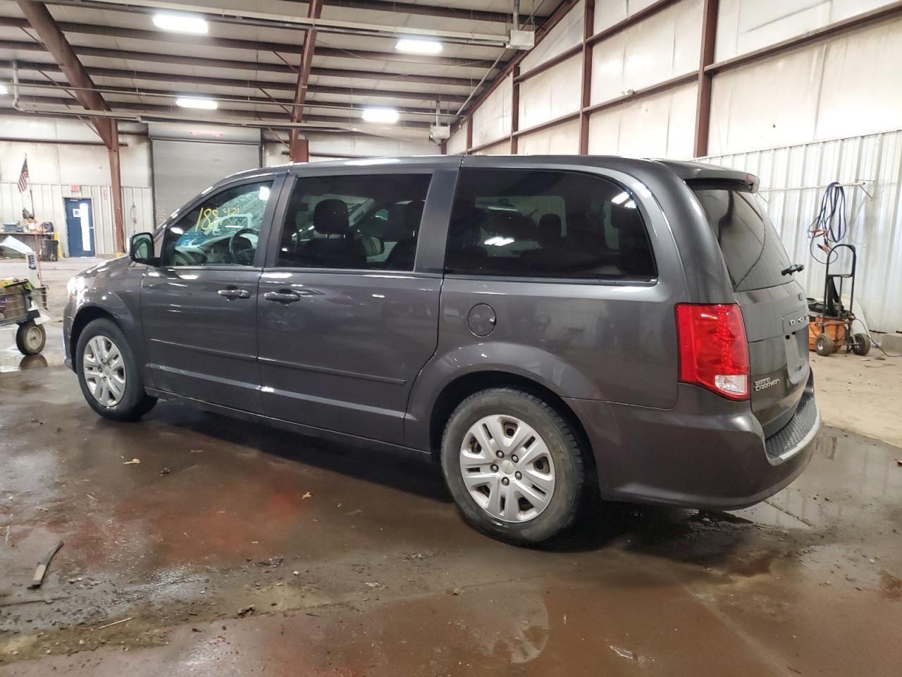 2016 Dodge Caravan - Image 2