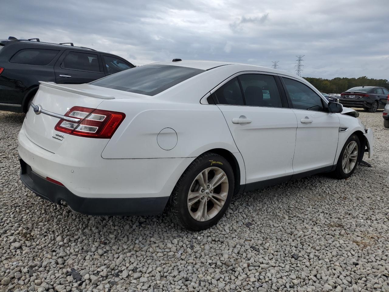 2013 Ford Taurus - Image 3