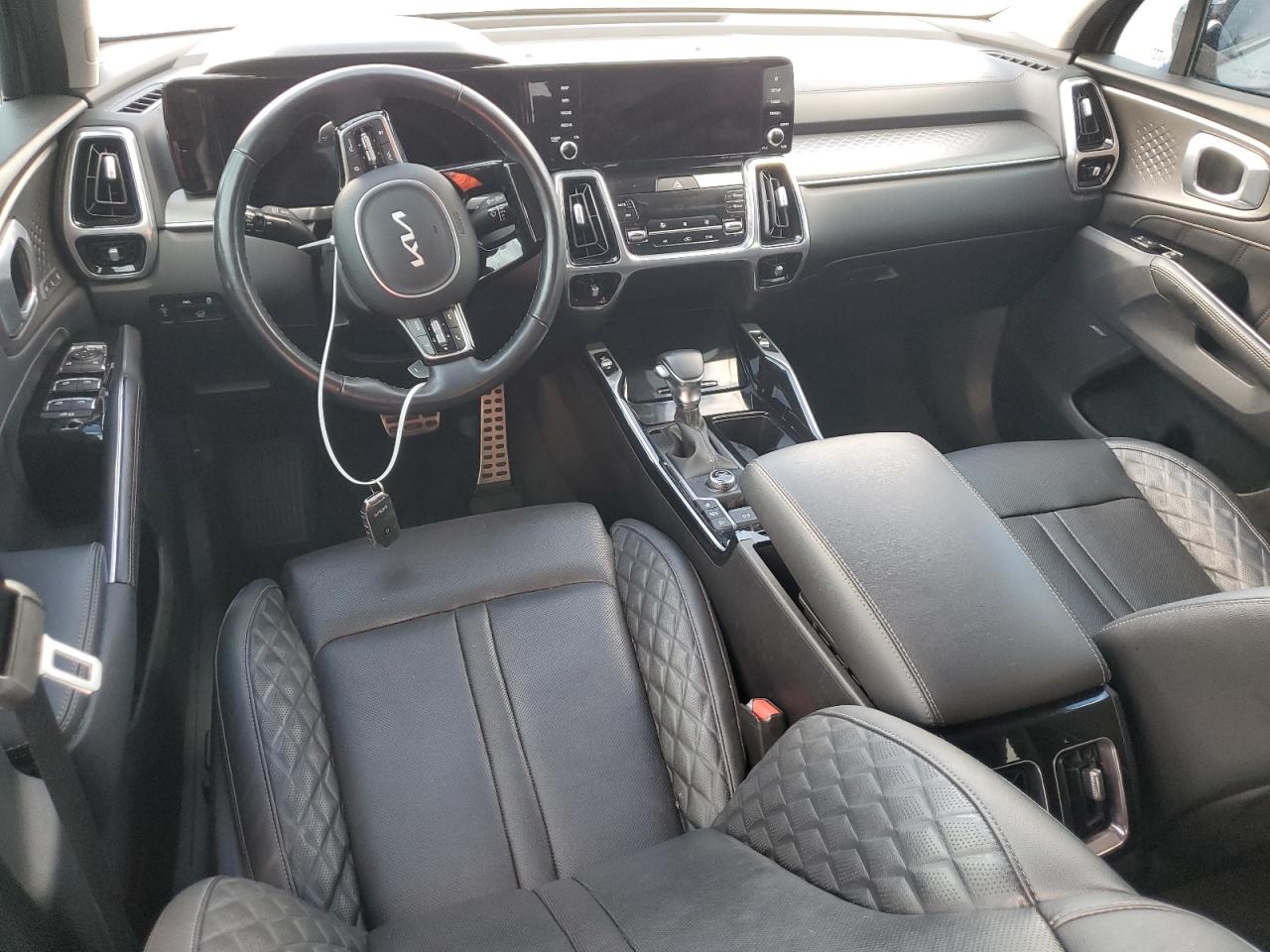 2022 Kia Sorento - Image 8