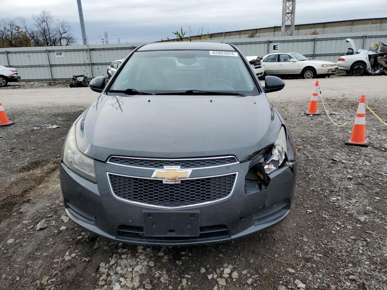 VIN 1G1PC5SB7D7225104 2013 CHEVROLET CRUZE no.5