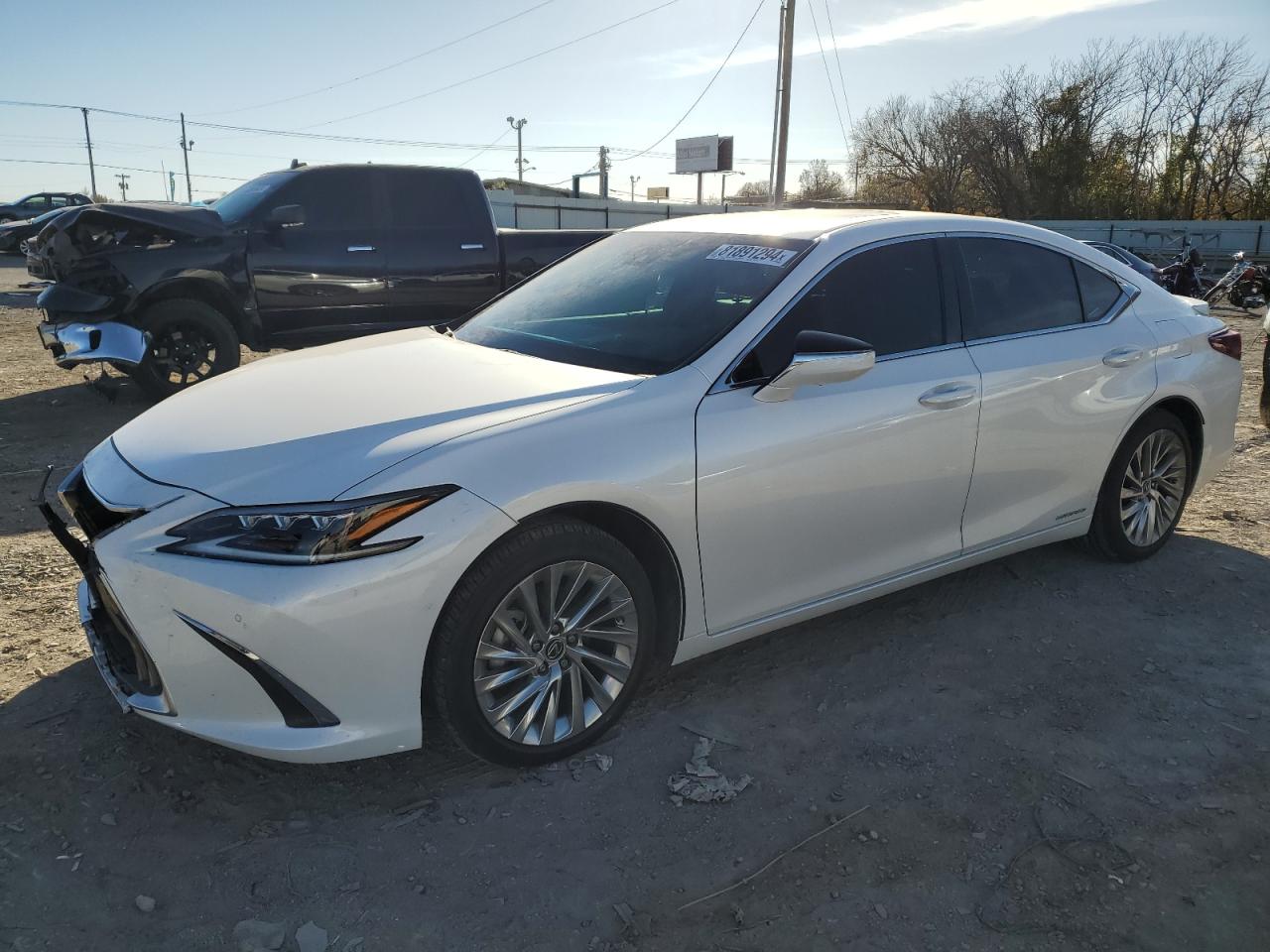 2021 Lexus ES - Image 1