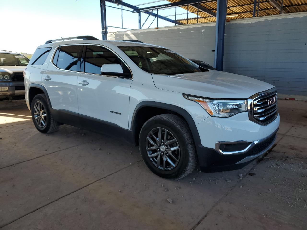2017 GMC Acadia - Image 4