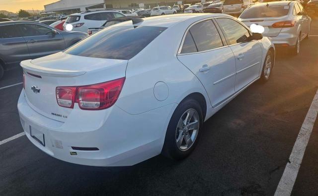 Sedans CHEVROLET MALIBU 2015 White