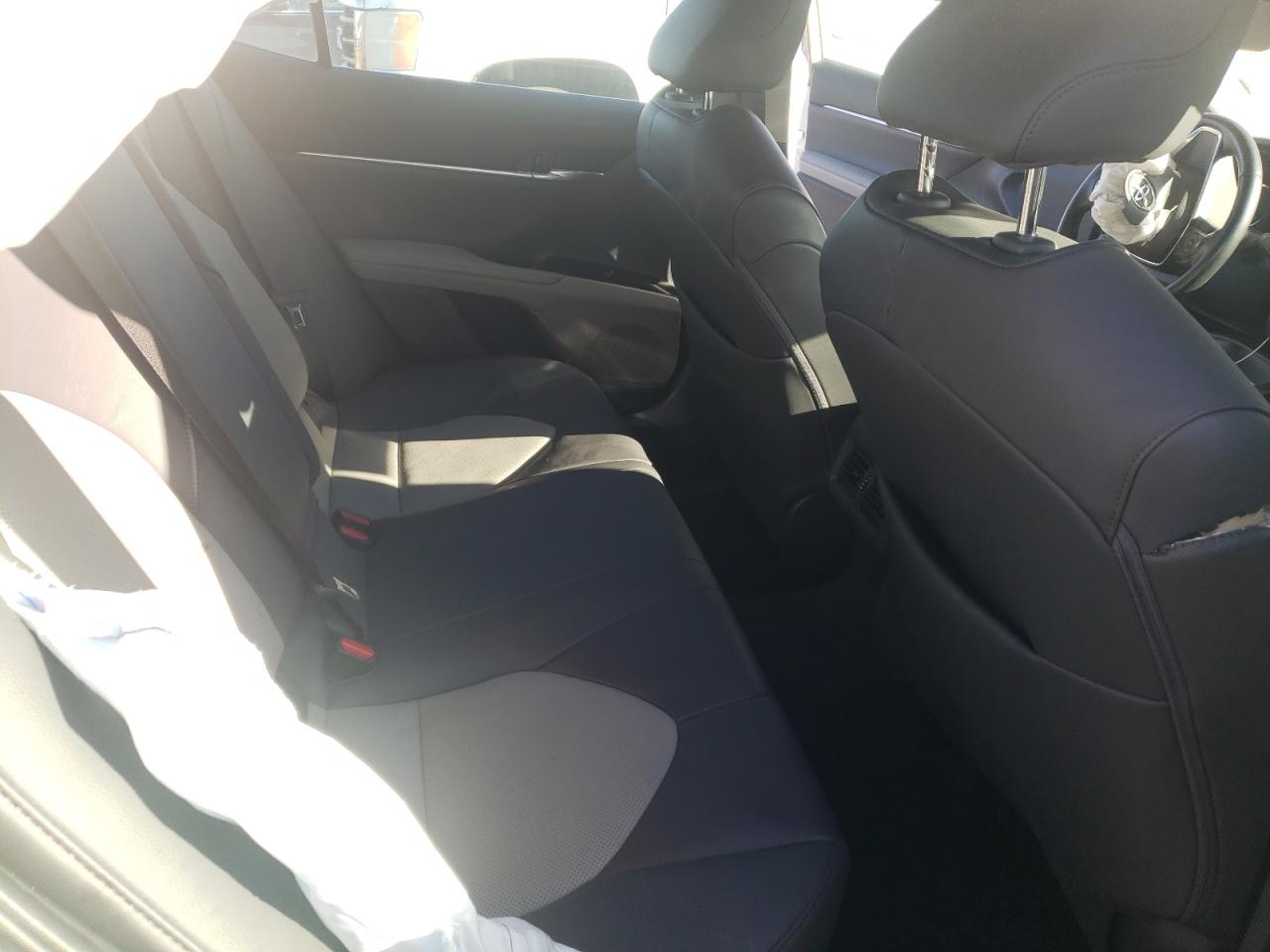 2020 Toyota Camry - Image 10