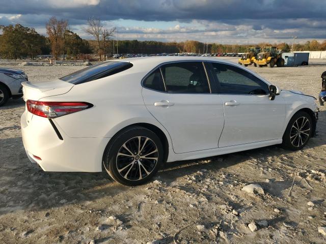  TOYOTA CAMRY 2018 Biały