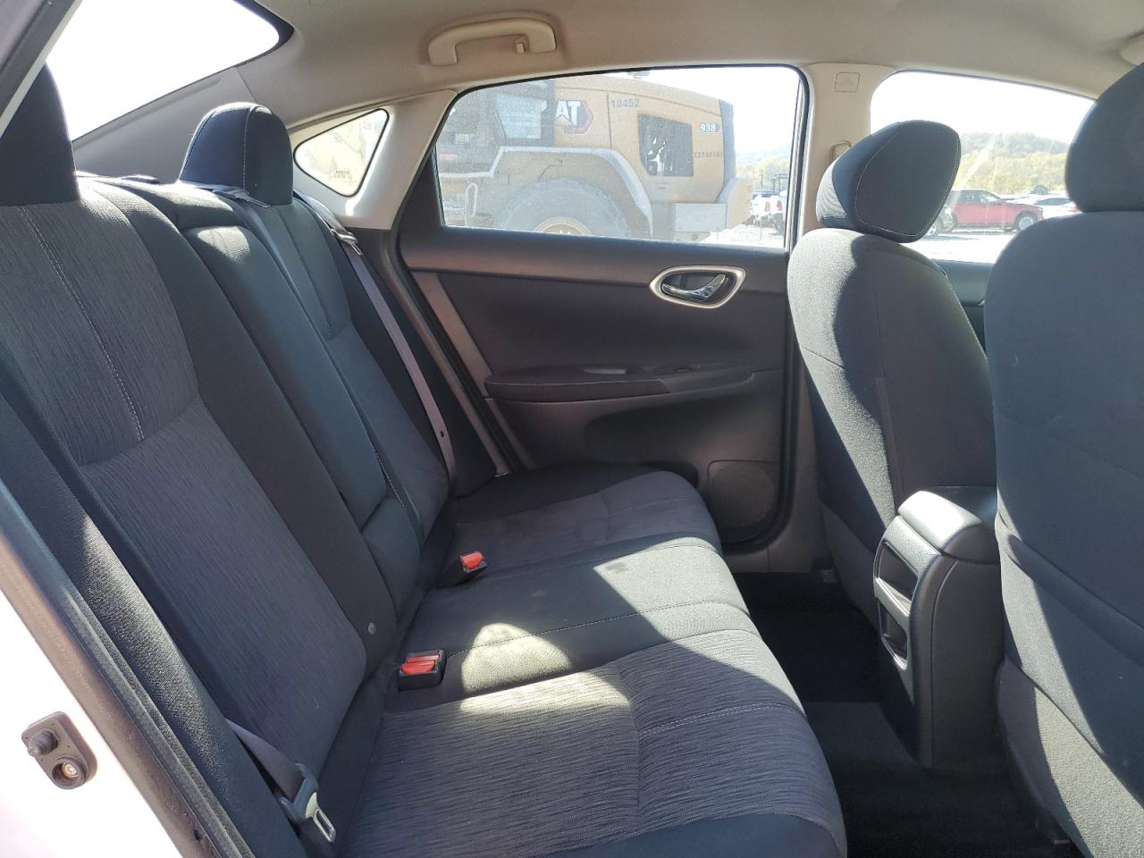 2014 Nissan Sentra - Image 10