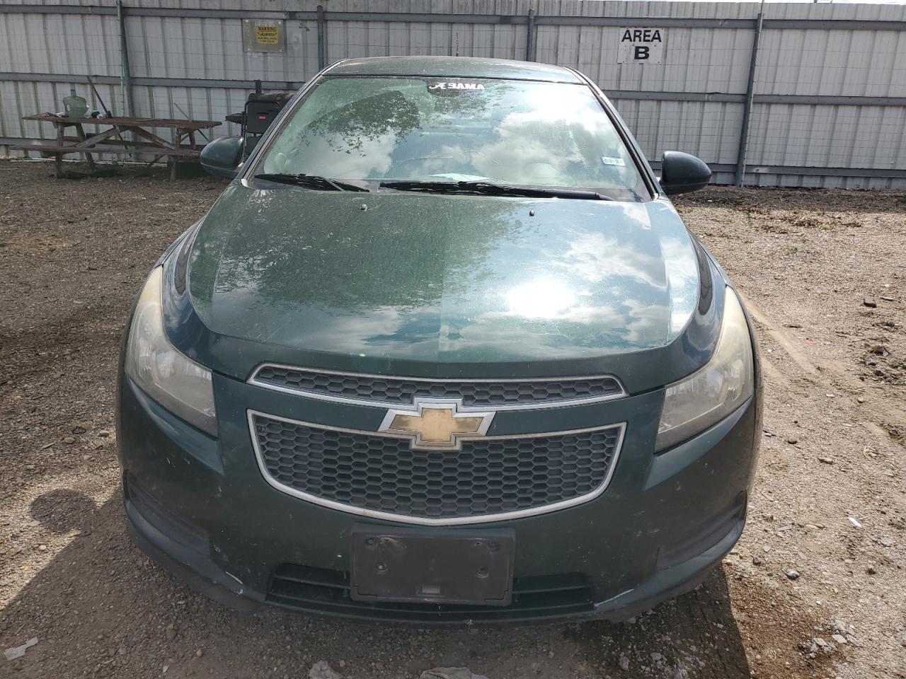 VIN 1G1PC5SB5E7264873 2014 CHEVROLET CRUZE no.5