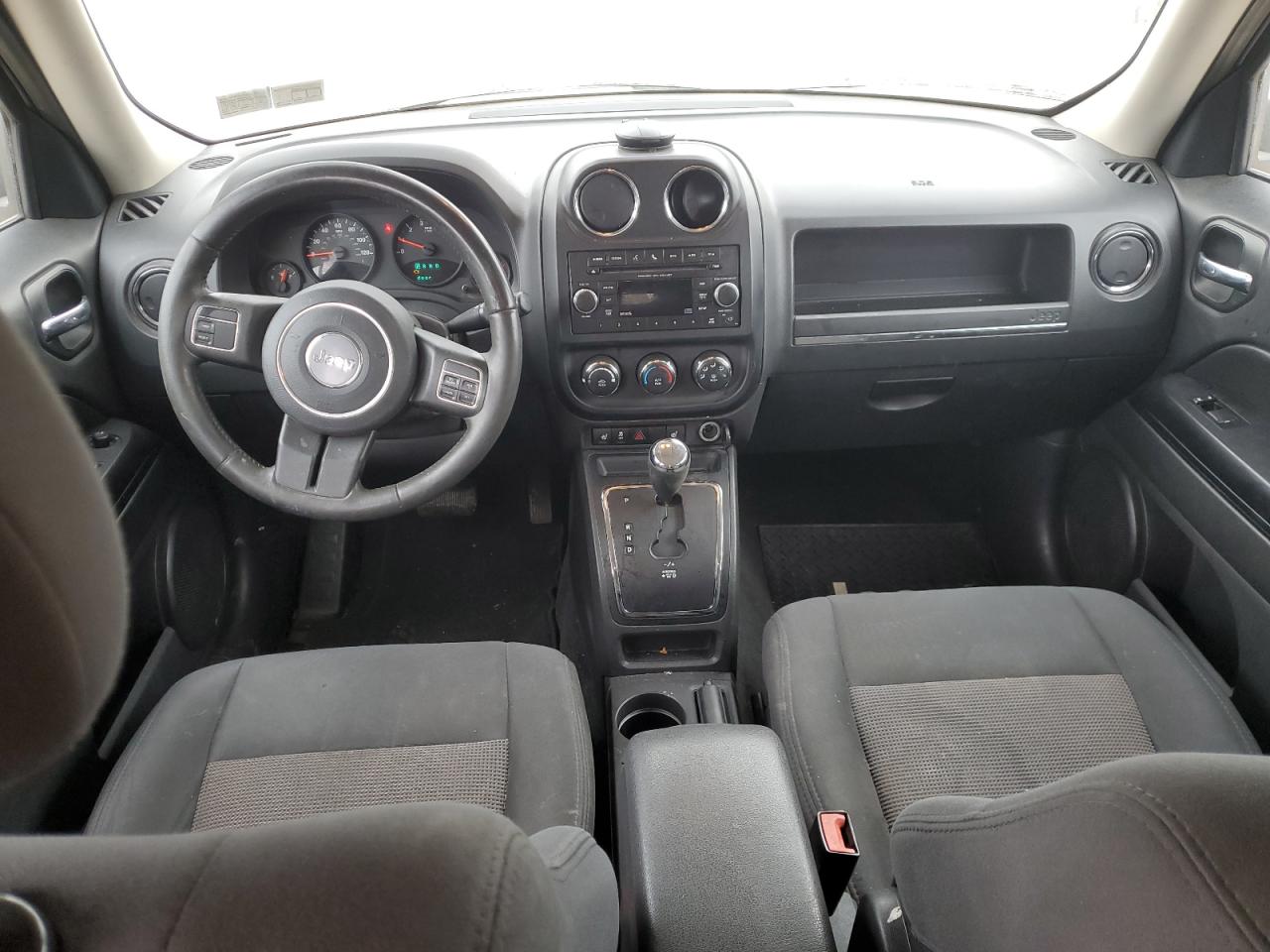 2012 Jeep Liberty (Patriot) - Image 8