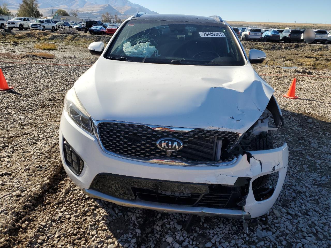 2017 Kia Sorento - Image 5