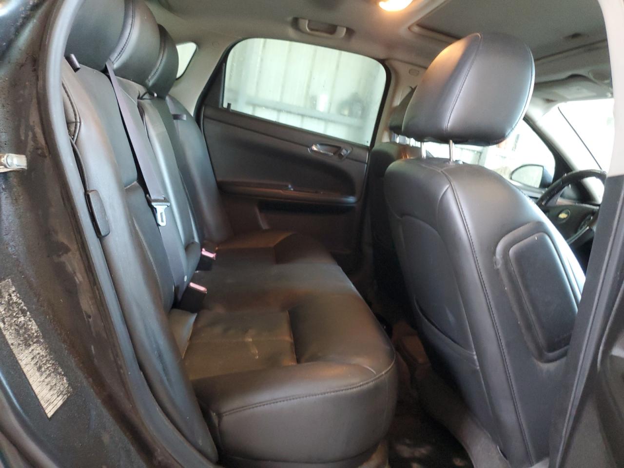 2011 Chevrolet Impala - Image 10
