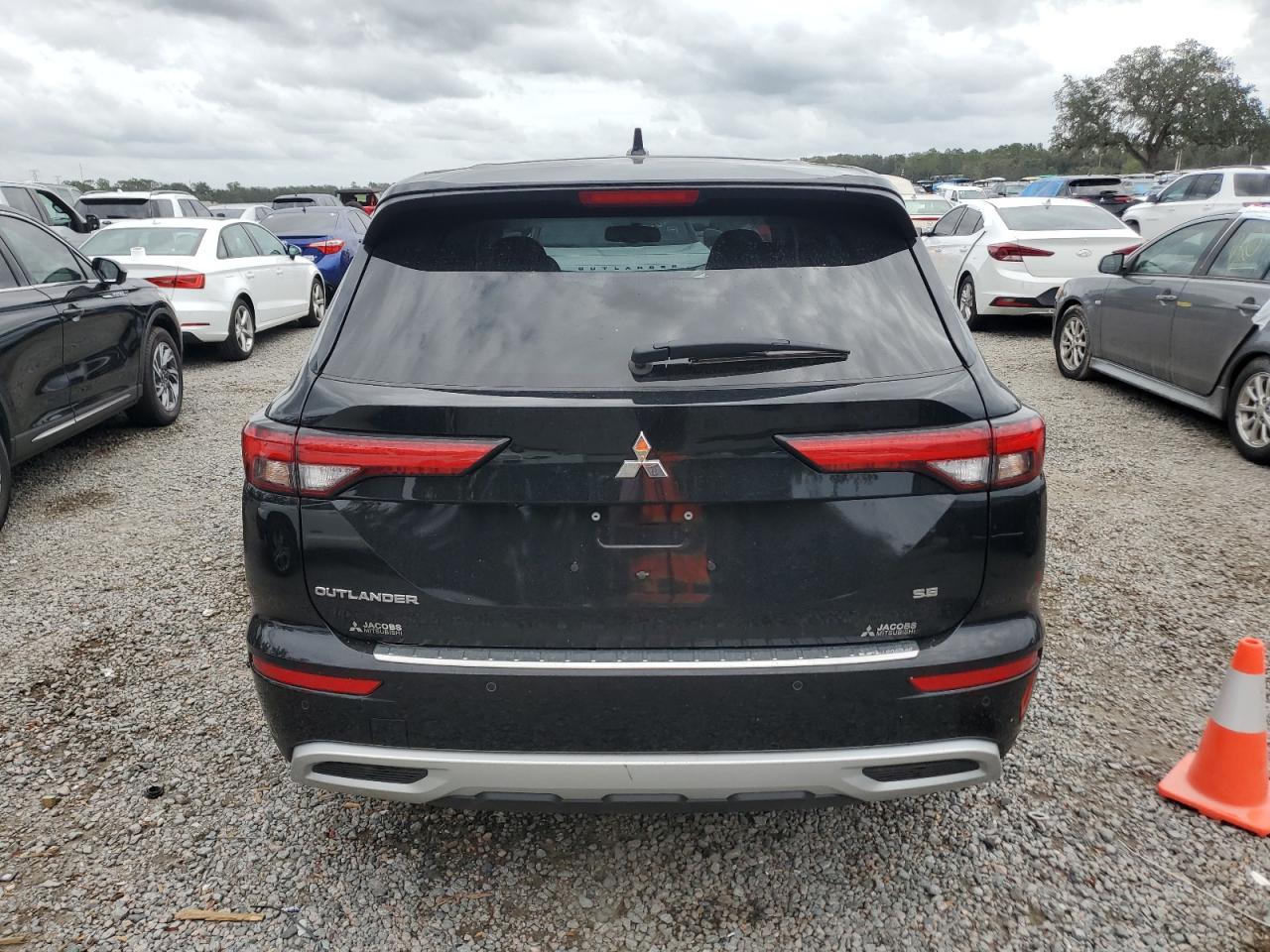 2024 Mitsubishi Outlander Se VIN: JA4J3VA81RZ054858 Lot: 79609784