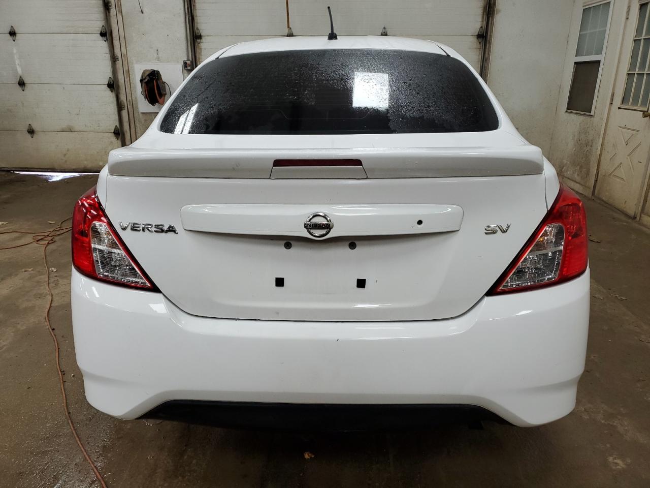 2018 Nissan Versa S VIN: 3N1CN7AP8JL839677 Lot: 78982164