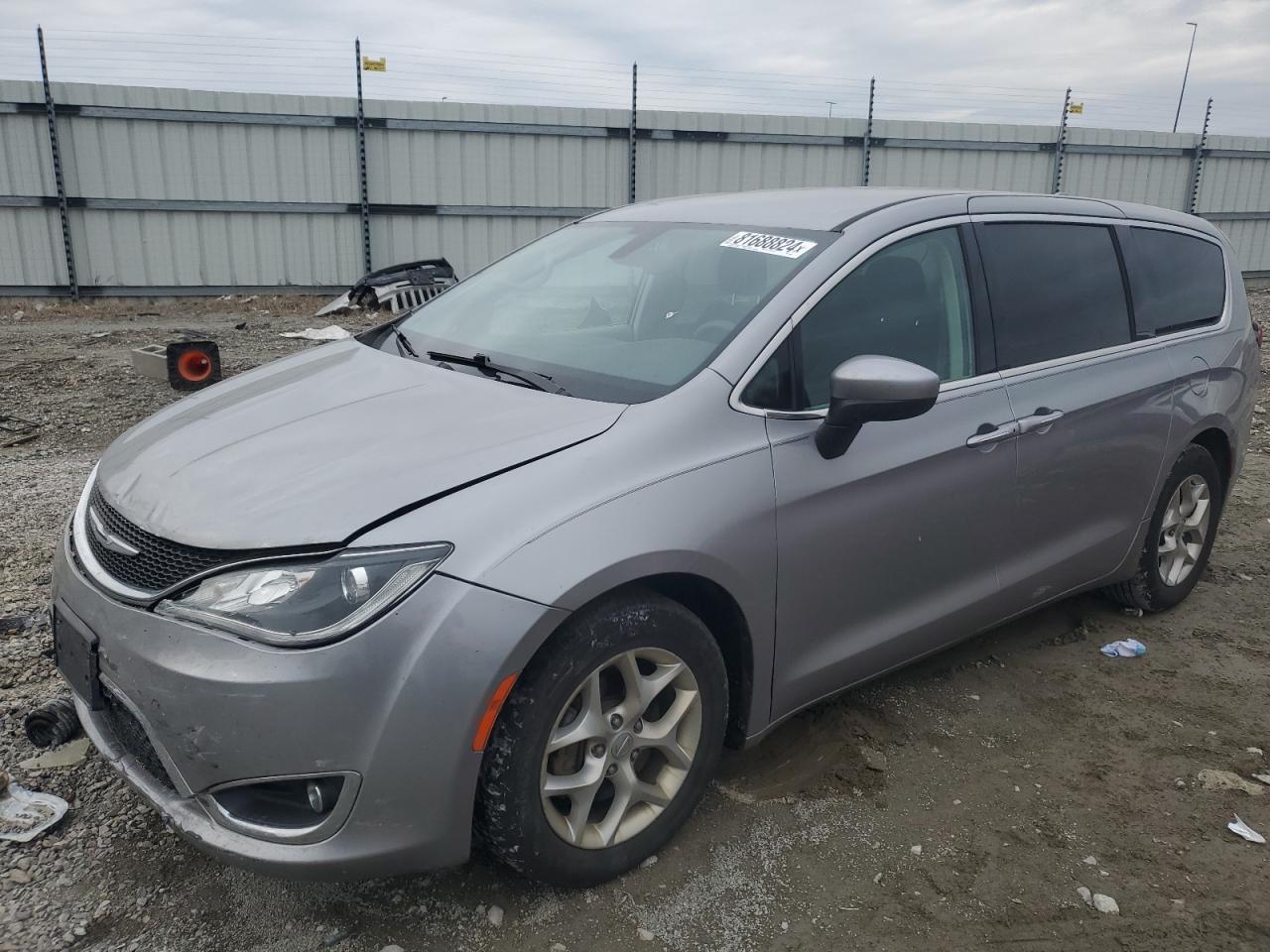 2017 Chrysler Pacifica - Image 1
