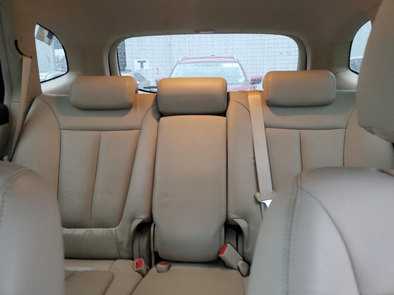 2009 Hyundai Santa Fe - Image 10