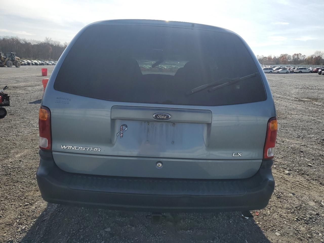 1999 Ford Windstar - Image 6