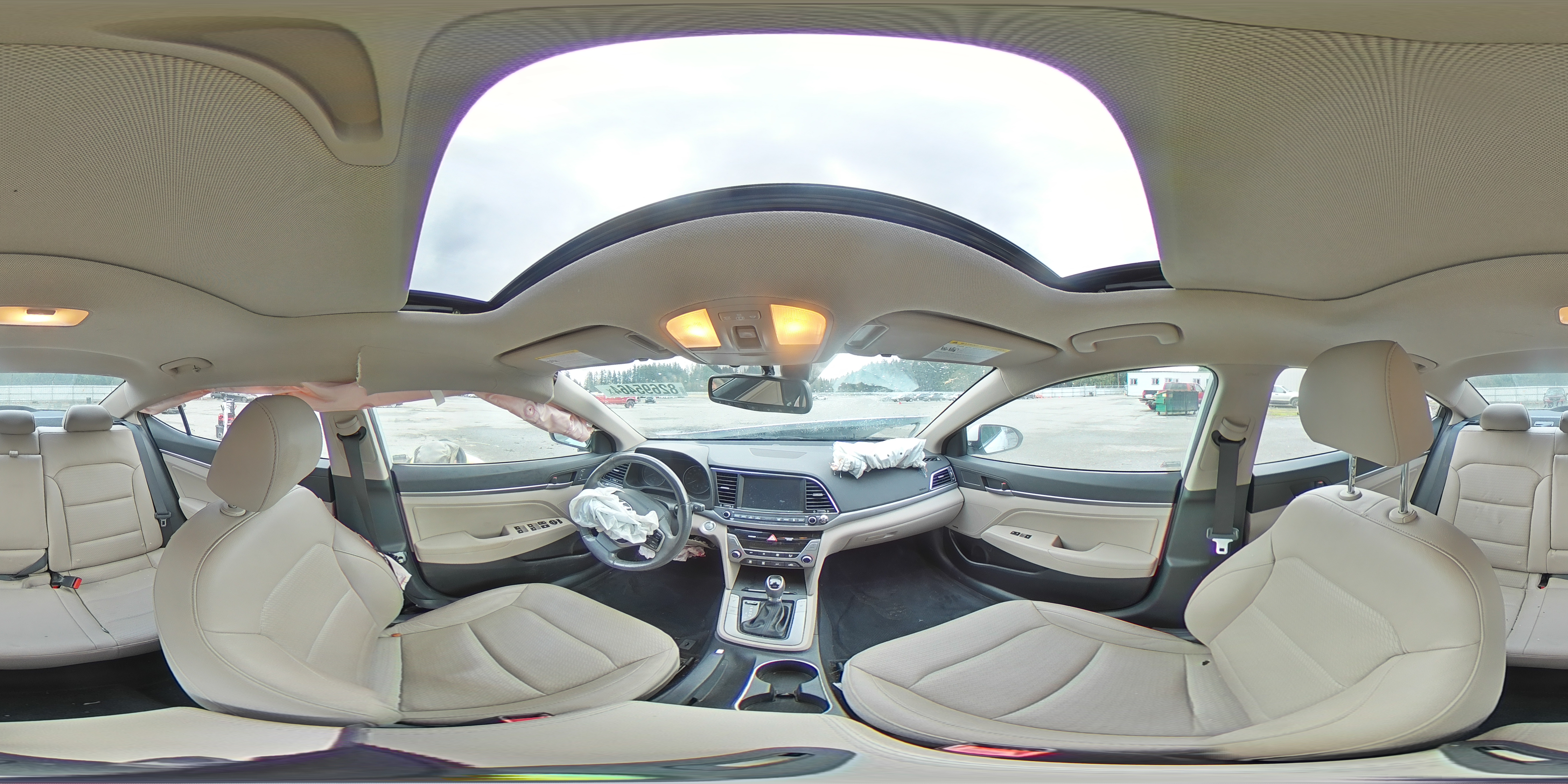 2017 Hyundai Elantra - Image 12