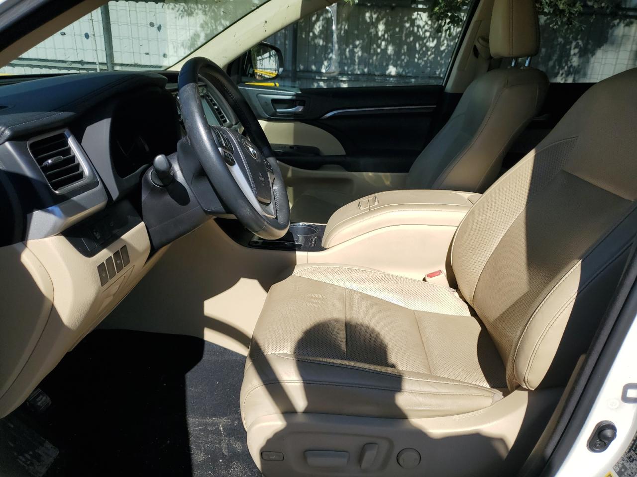 2015 Toyota Highlander Limited VIN: 5TDYKRFH6FS065892 Lot: 80464234