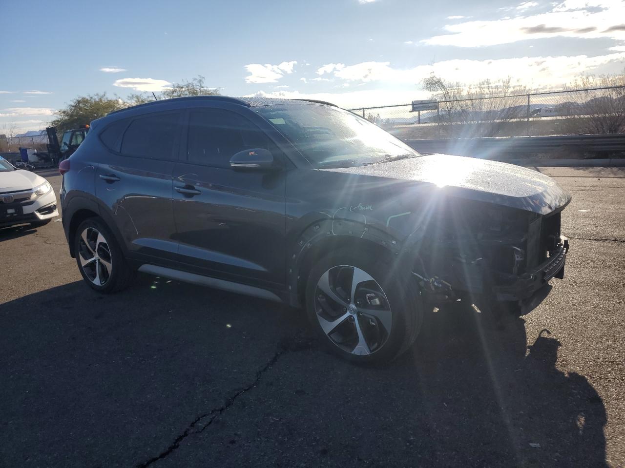 2017 Hyundai Tucson - Image 4