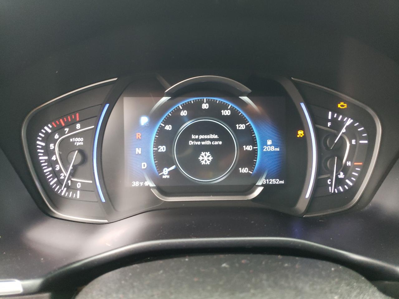 2019 Hyundai Santa Fe - Image 9