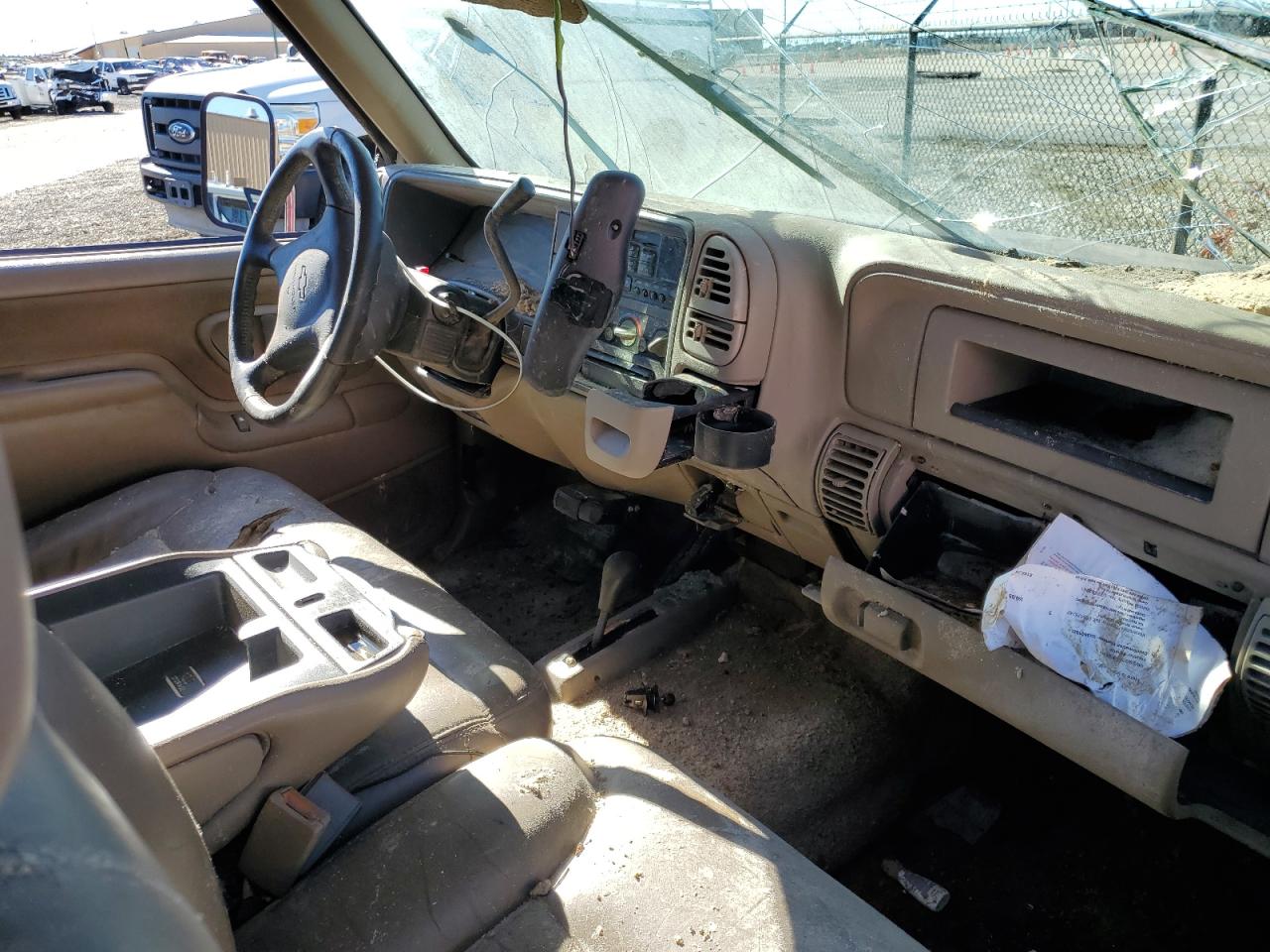 2000 Chevrolet GMT-400 - Image 8