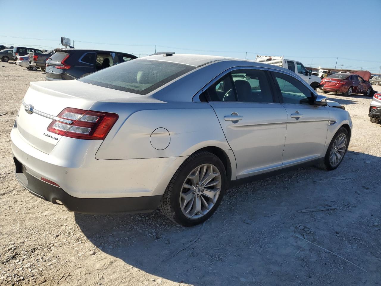 2019 Ford Taurus - Image 3