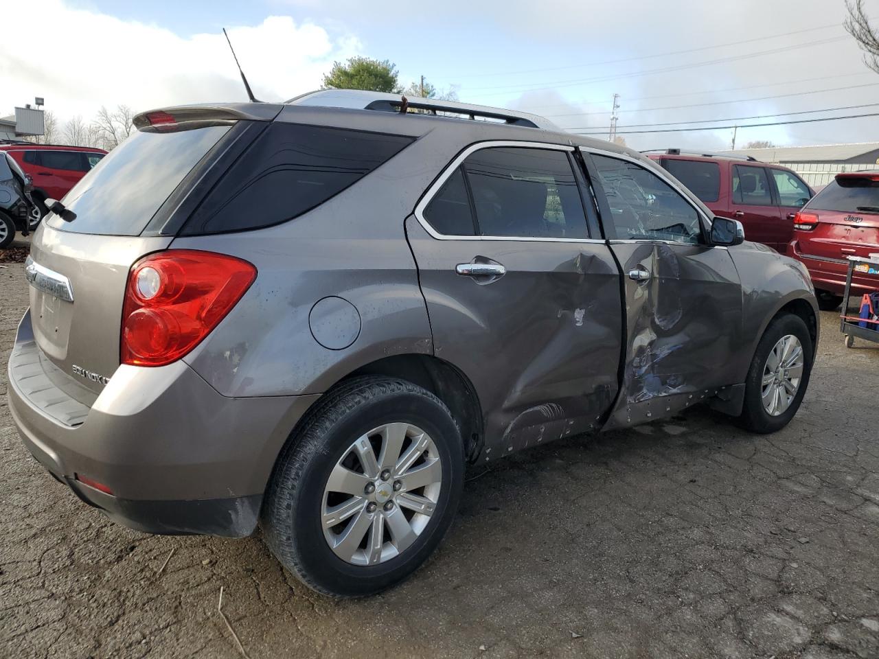 2011 Chevrolet Equinox - Image 3