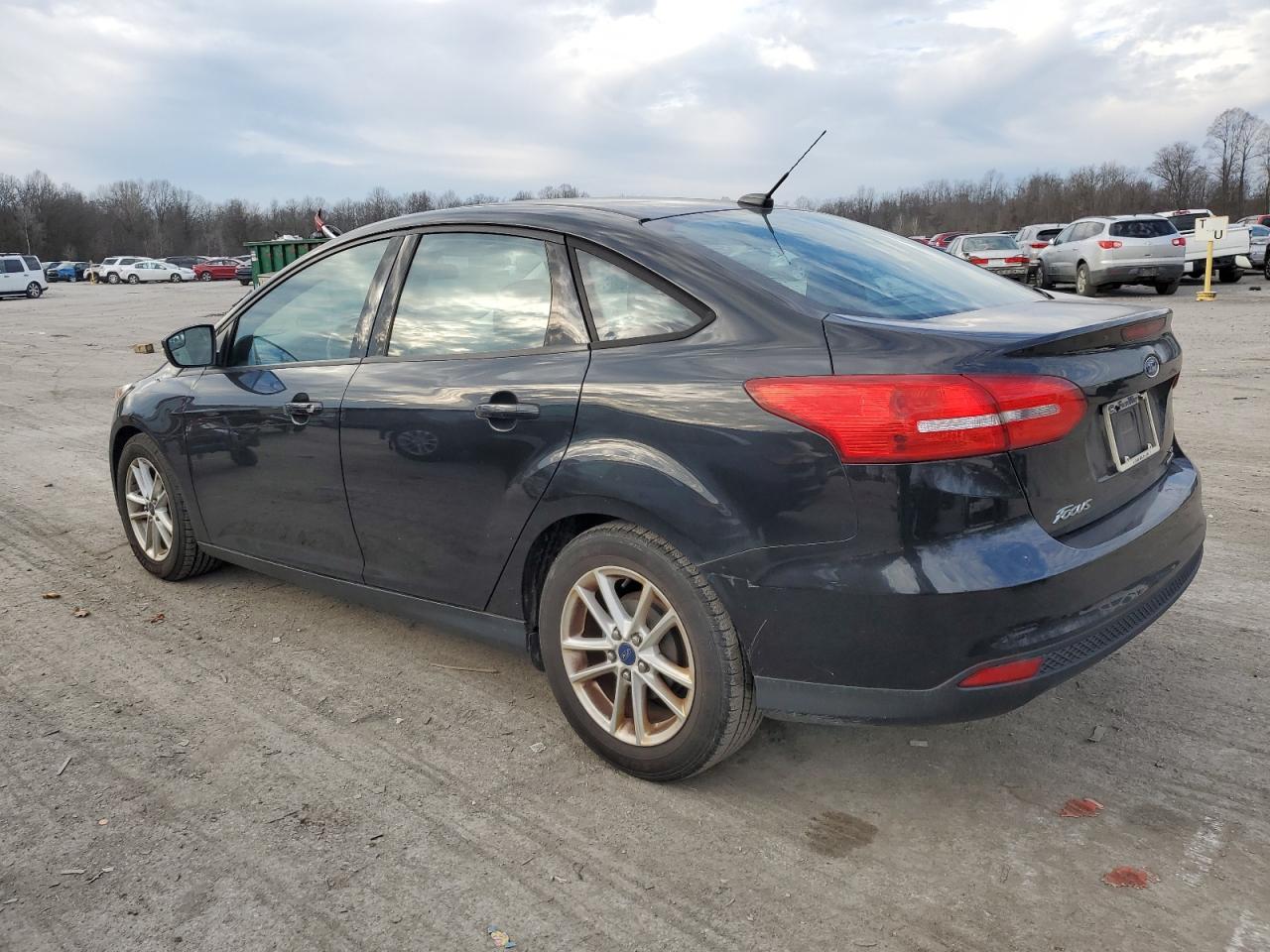 2015 Ford Focus Se VIN: 1FADP3F25FL260401 Lot: 81363454