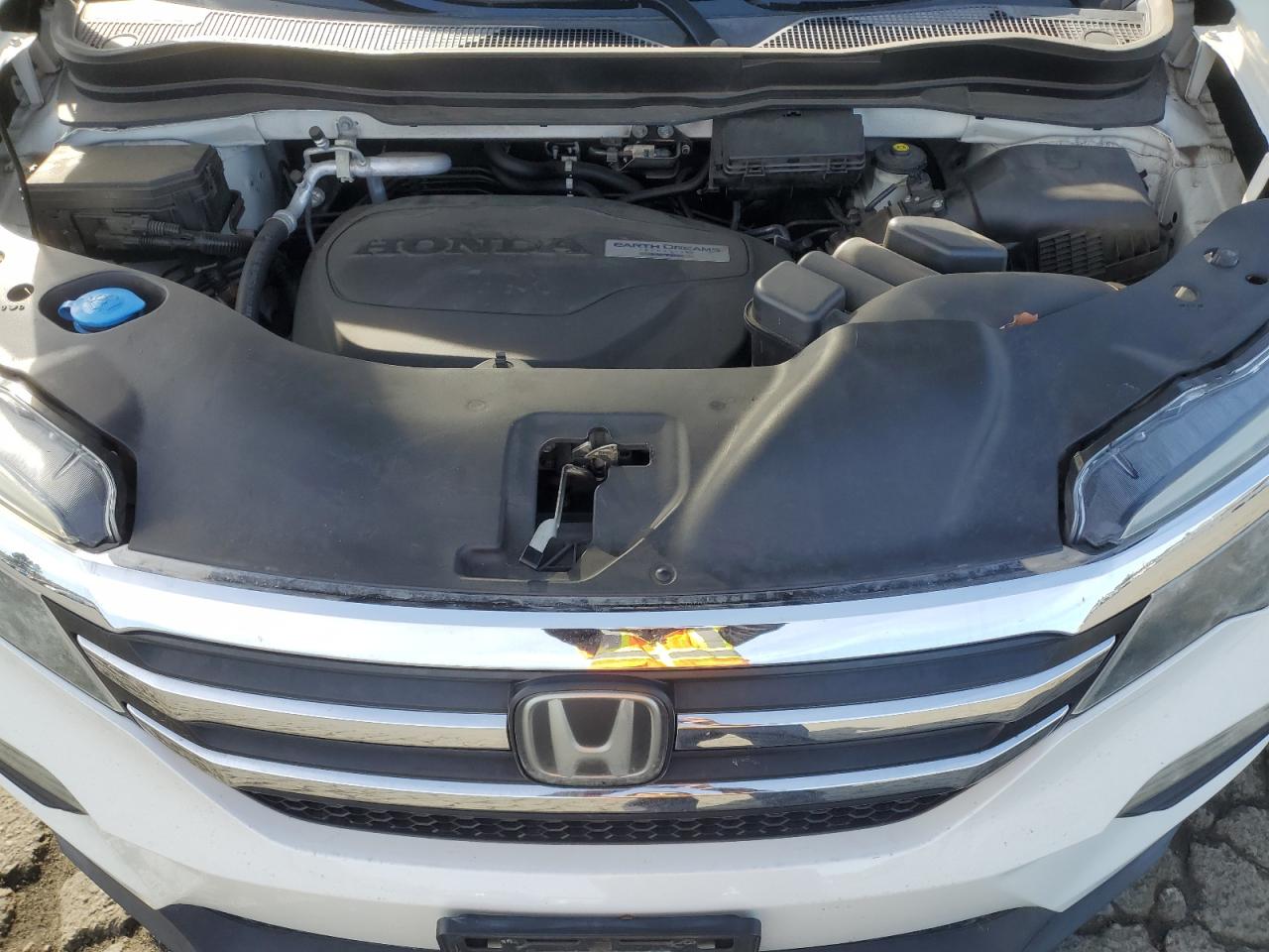 2018 Honda Pilot - Image 12