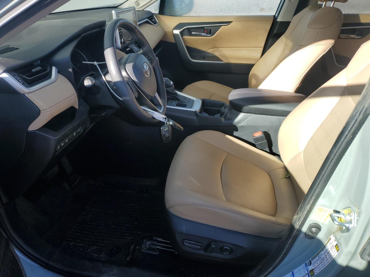 2021 Toyota RAV 4 - Image 7