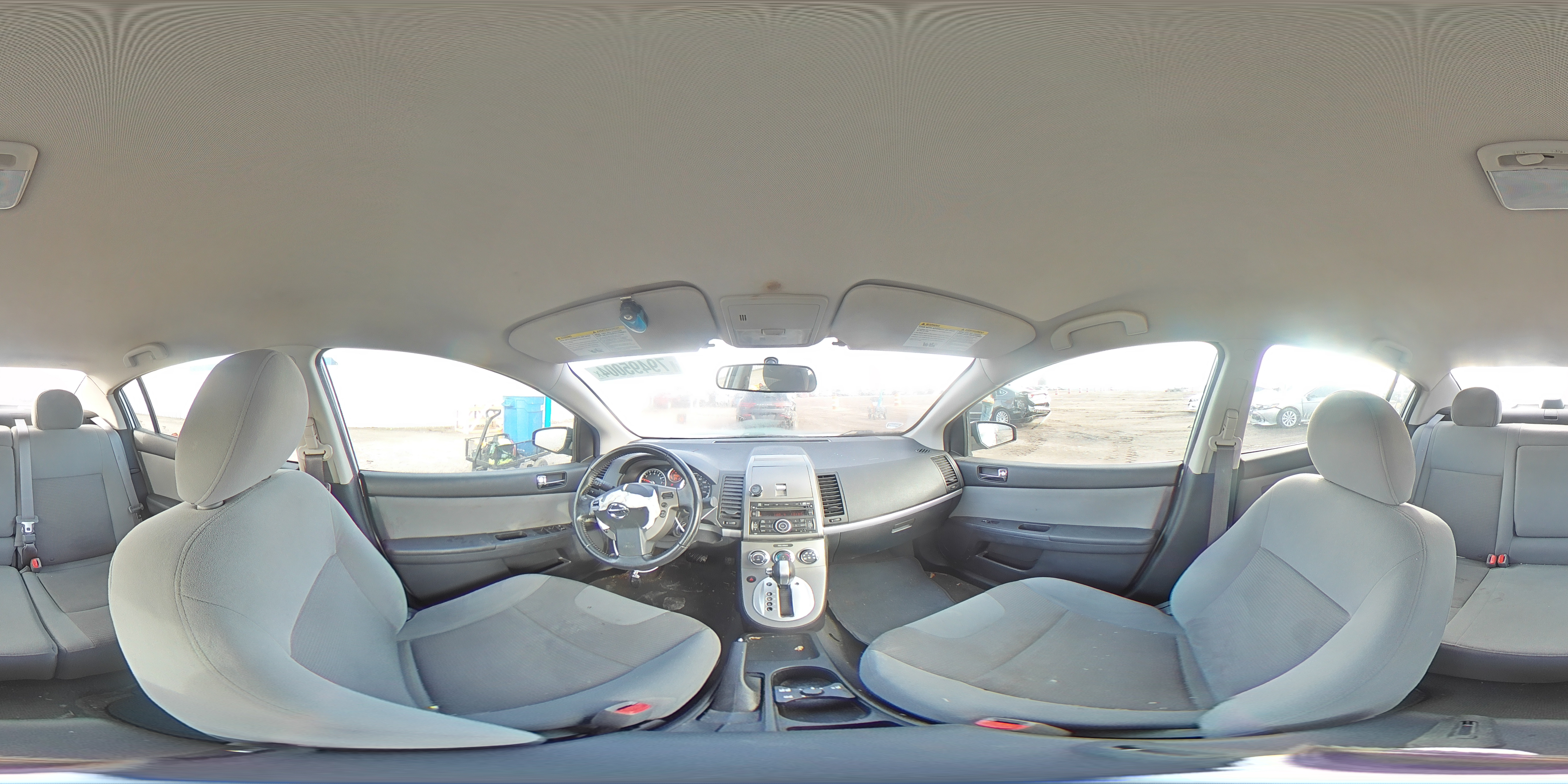 2010 Nissan Sentra - Image 12