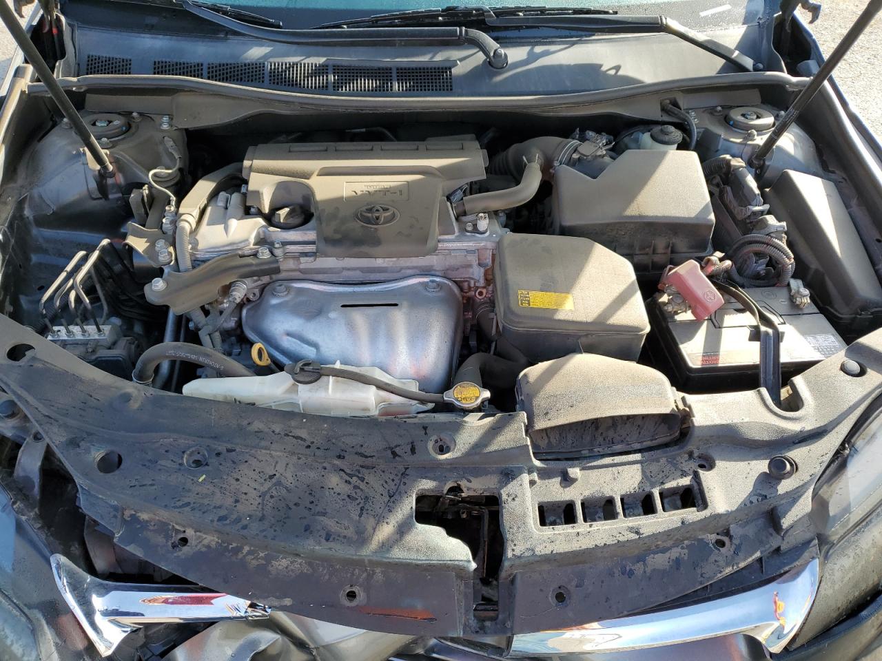 2015 Toyota Camry - Image 12