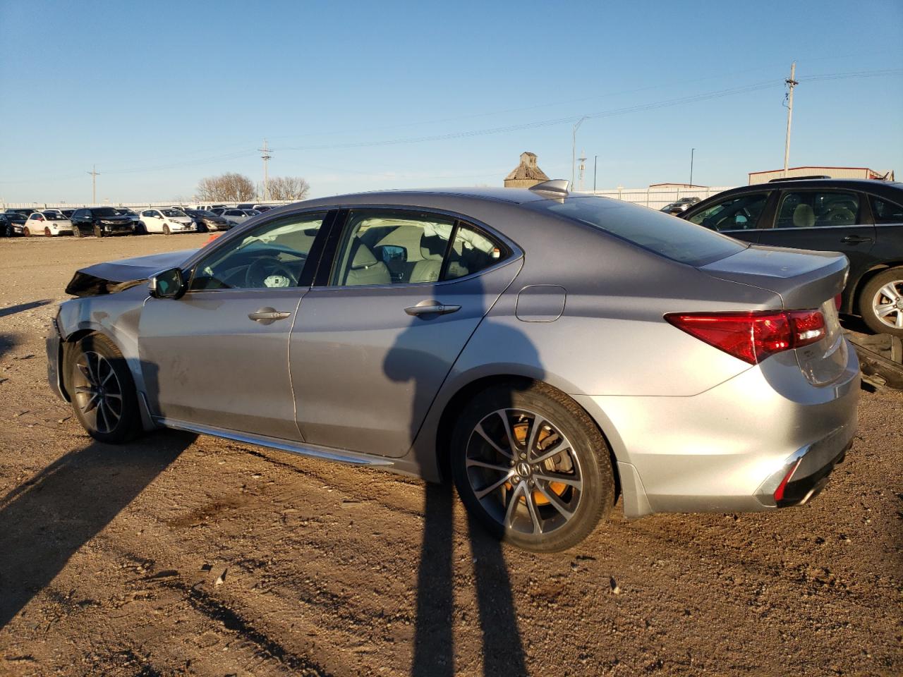 2018 Acura TLX - Image 2