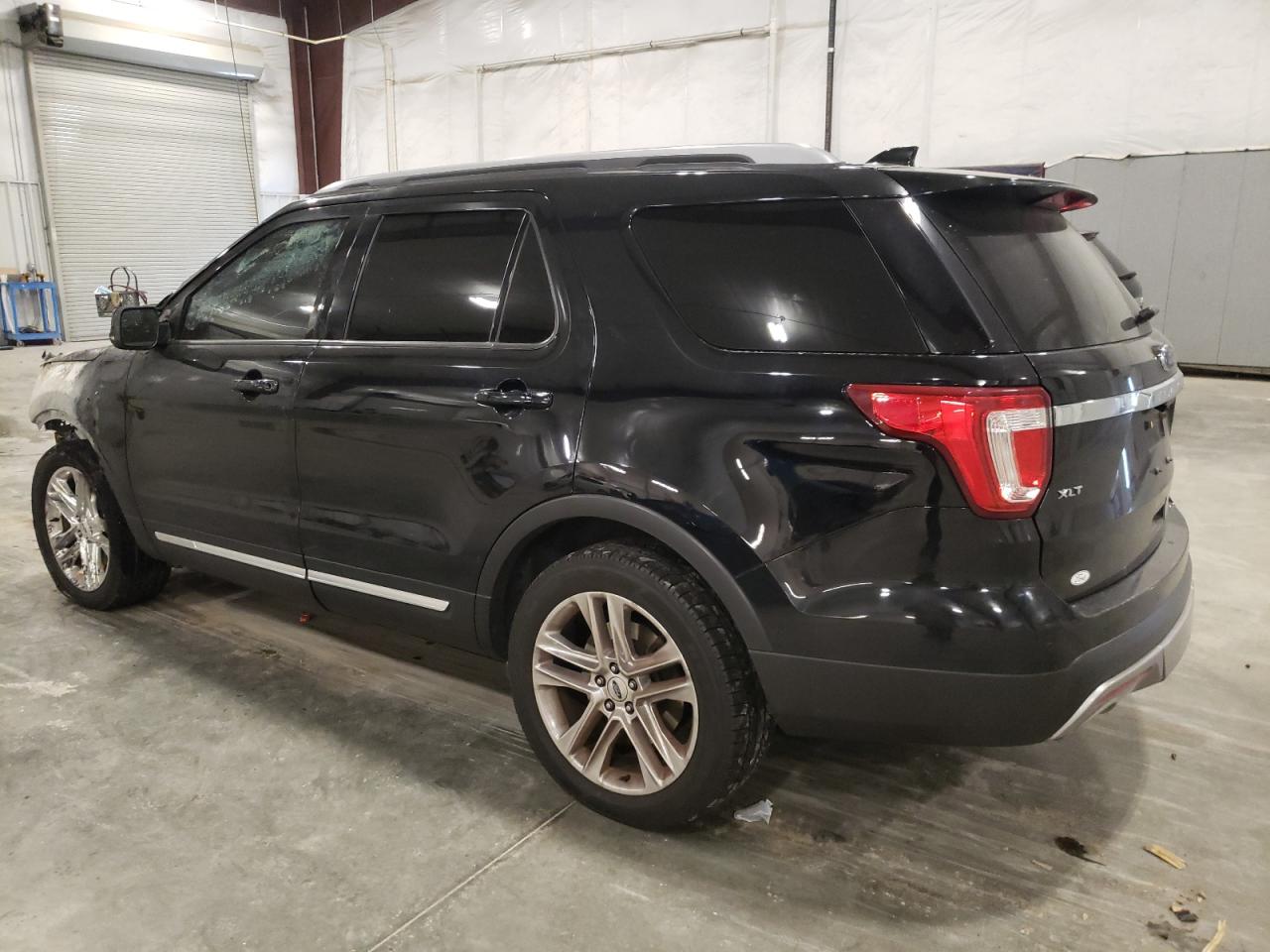 2017 Ford Explorer - Image 2