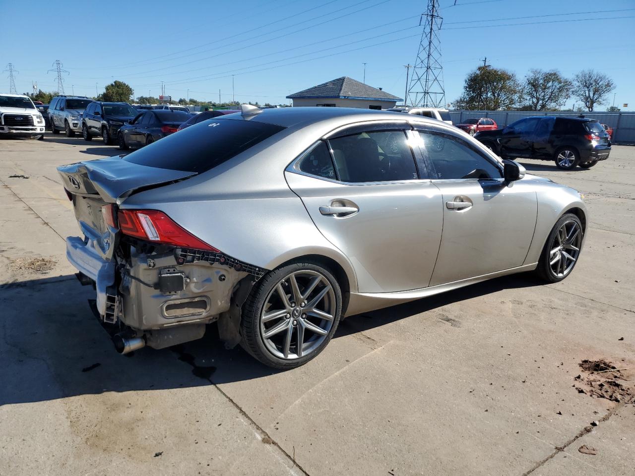 2014 Lexus IS - Image 3