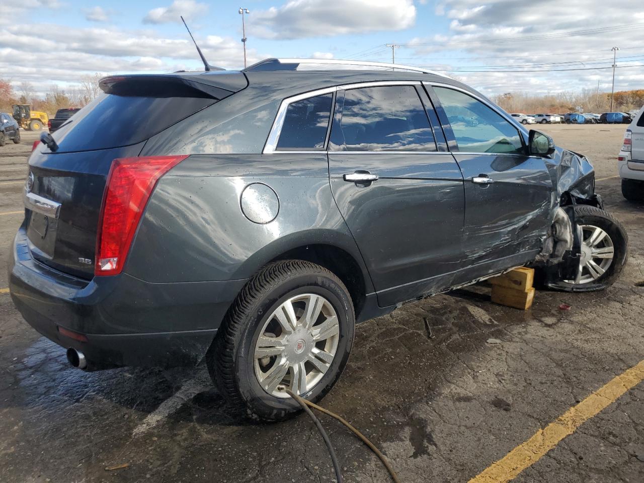 2014 Cadillac SRX - Image 3