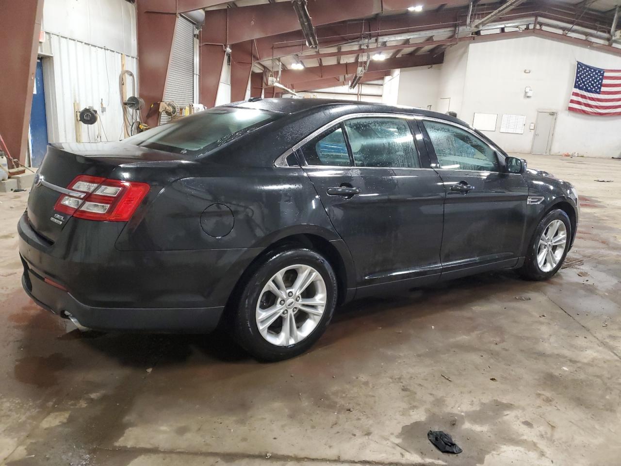 2013 Ford Taurus - Image 3