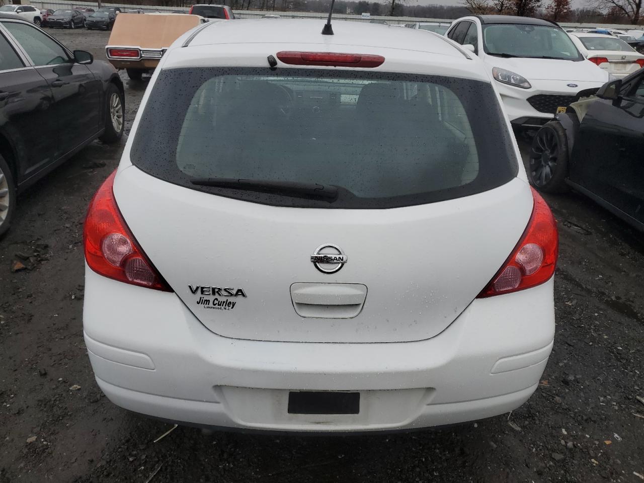 2011 Nissan Versa - Image 6