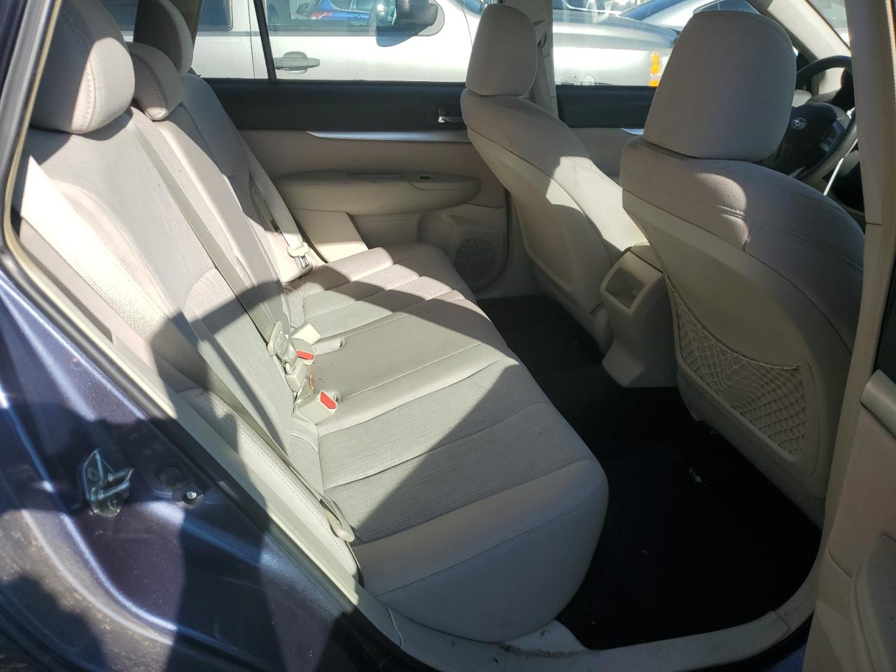 2014 Subaru Outback - Image 11