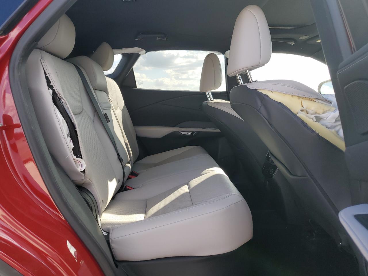 2023 Lexus RX - Image 11