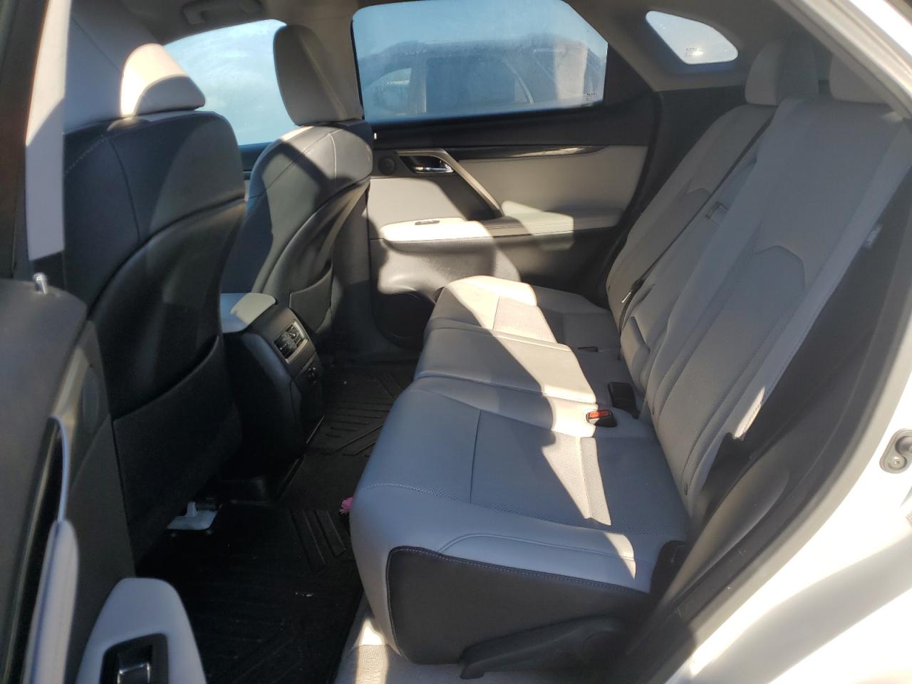 2016 Lexus RX - Image 11
