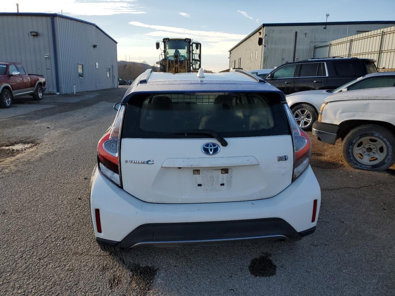 2018 Toyota Prius C VIN: JTDKDTB33J1612968 Lot: 79910474