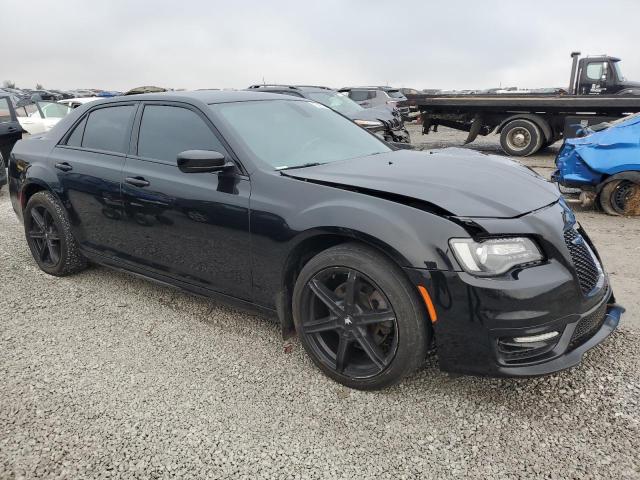  CHRYSLER 300 2019 Черный