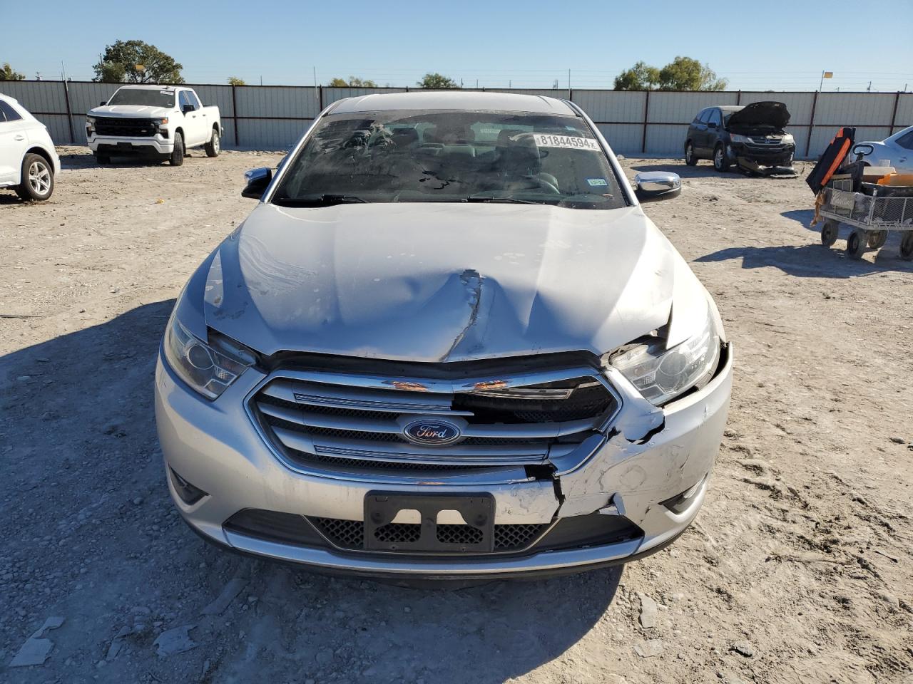 2019 Ford Taurus - Image 5